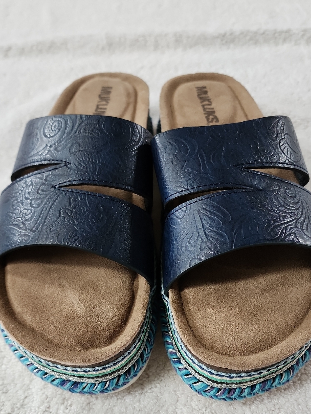 Muk Luks Women's Beach Blanket Platform Sandal Size 10 Preowned